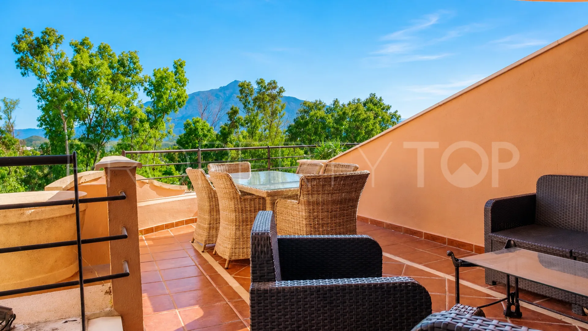 Magna Marbella apartment for sale