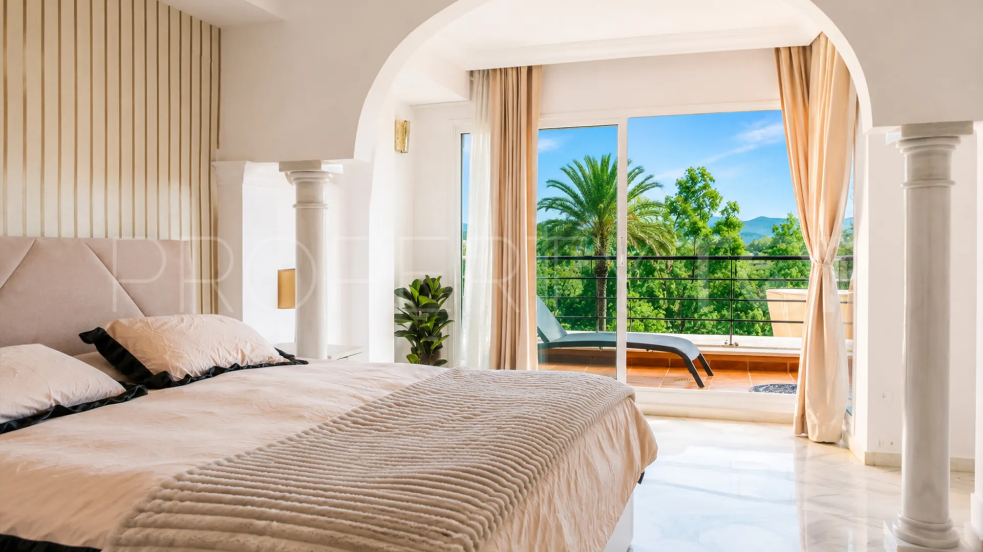 Magna Marbella apartment for sale