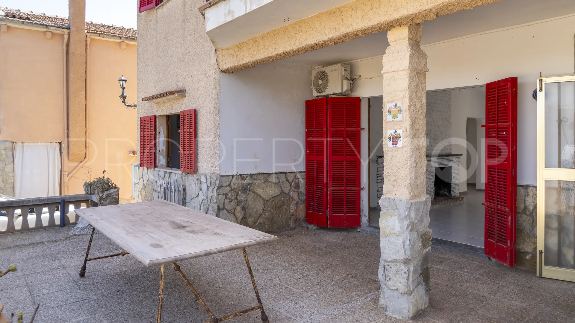 For sale 3 bedrooms ground floor apartment in Cala Llombards