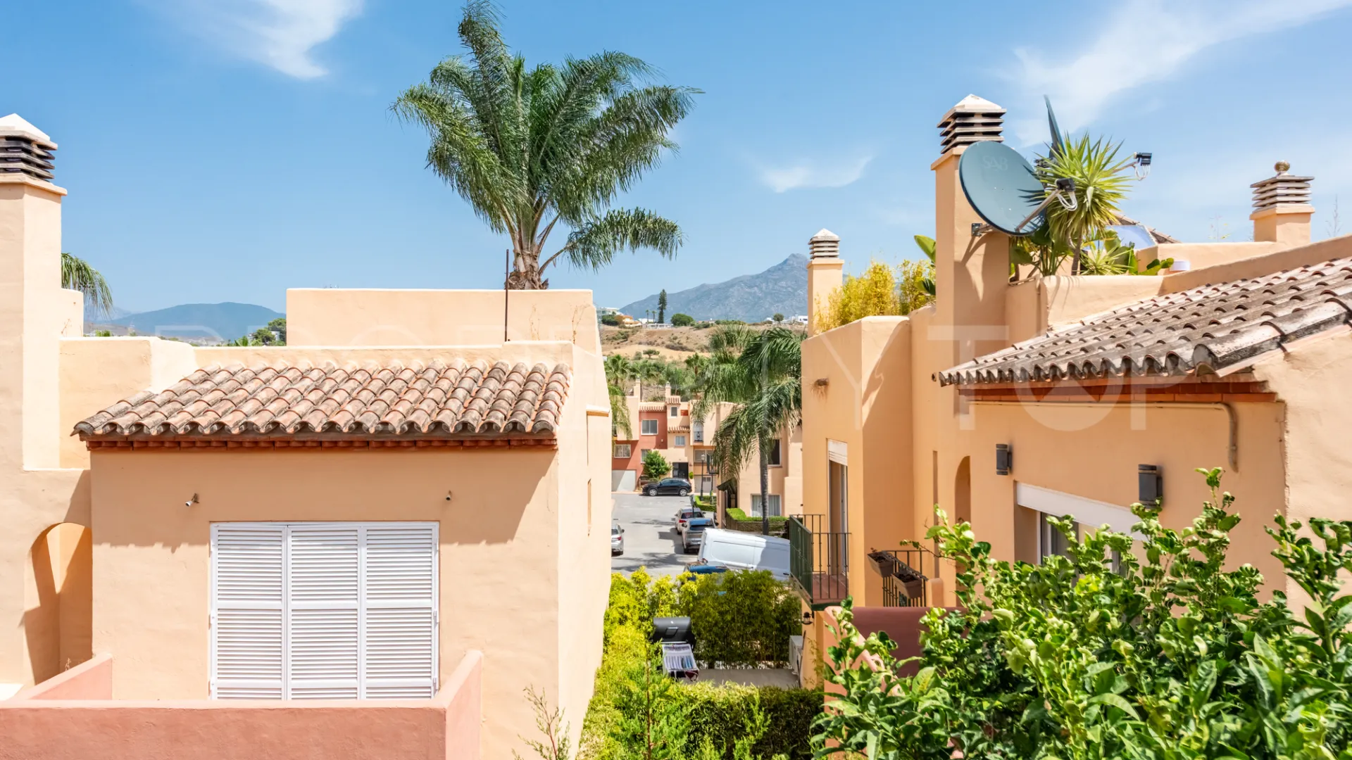 Condes de Iza 4 bedrooms semi detached house for sale
