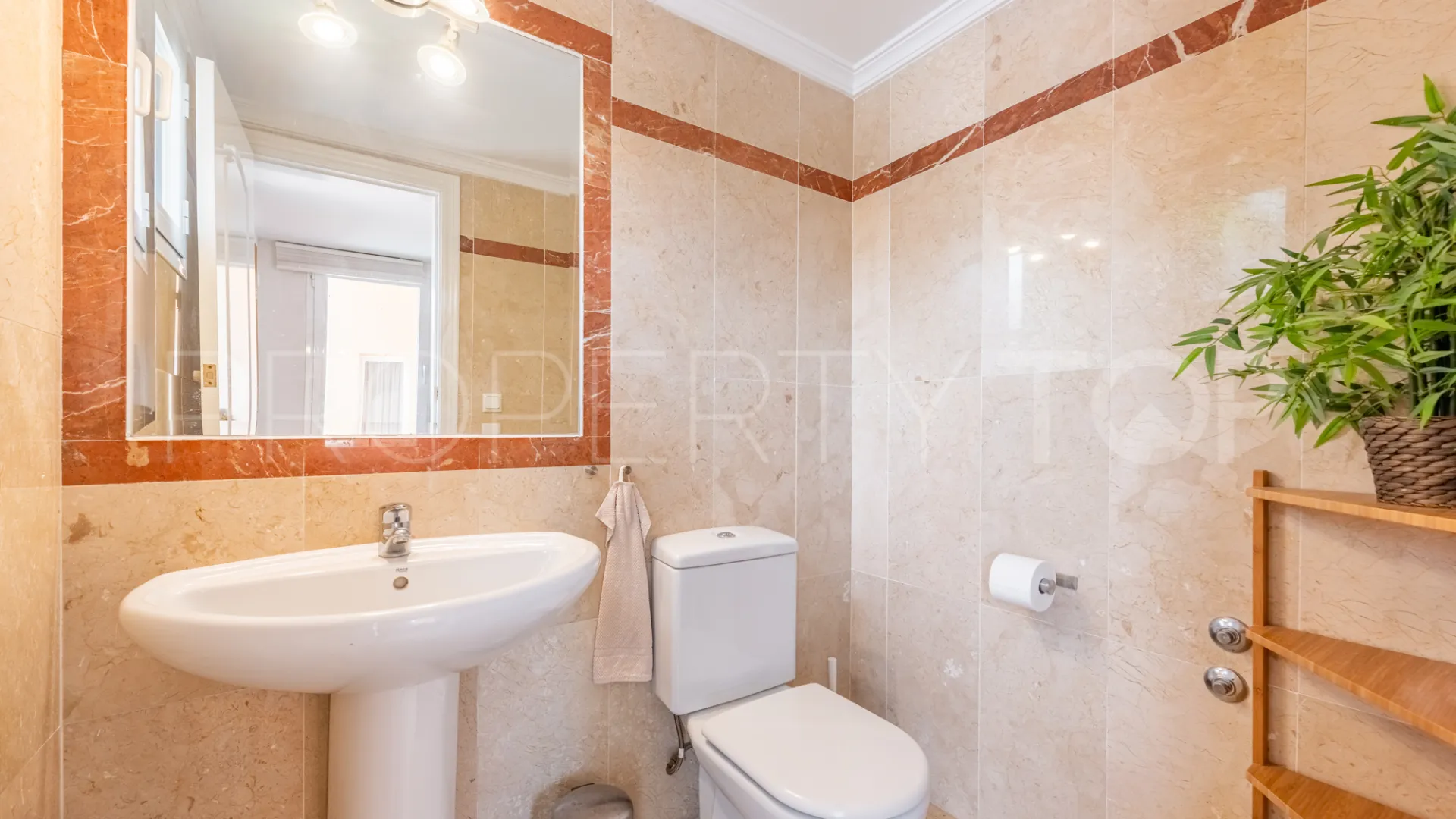 Condes de Iza 4 bedrooms semi detached house for sale