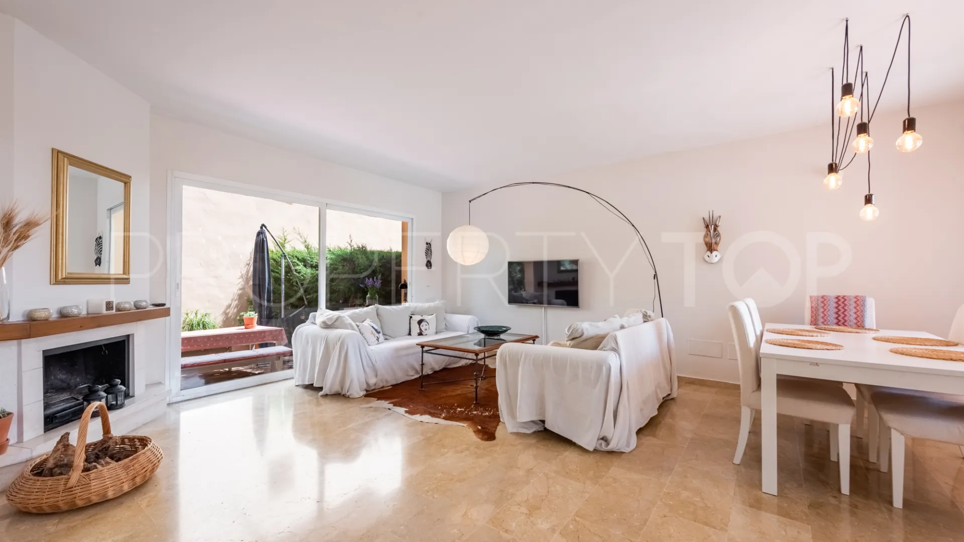 Condes de Iza 4 bedrooms semi detached house for sale