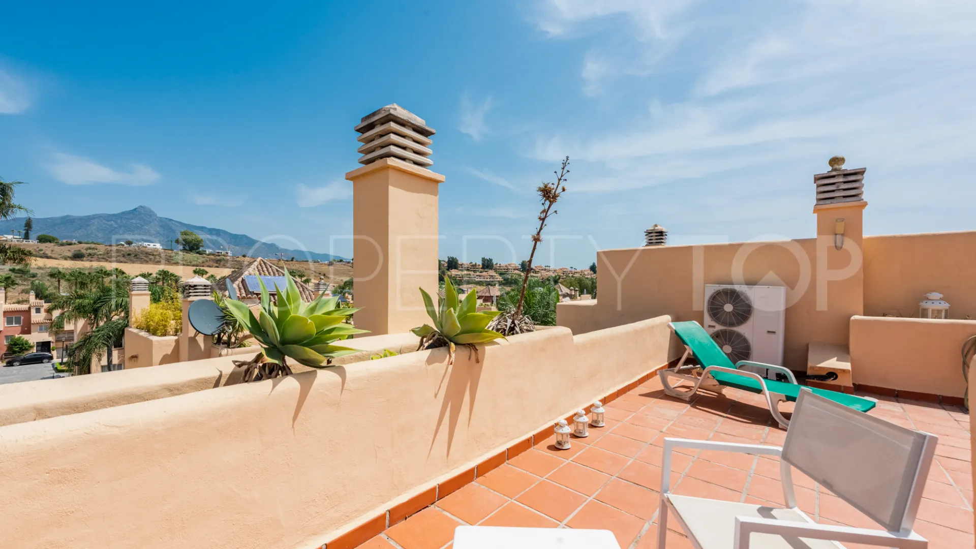 Condes de Iza 4 bedrooms semi detached house for sale