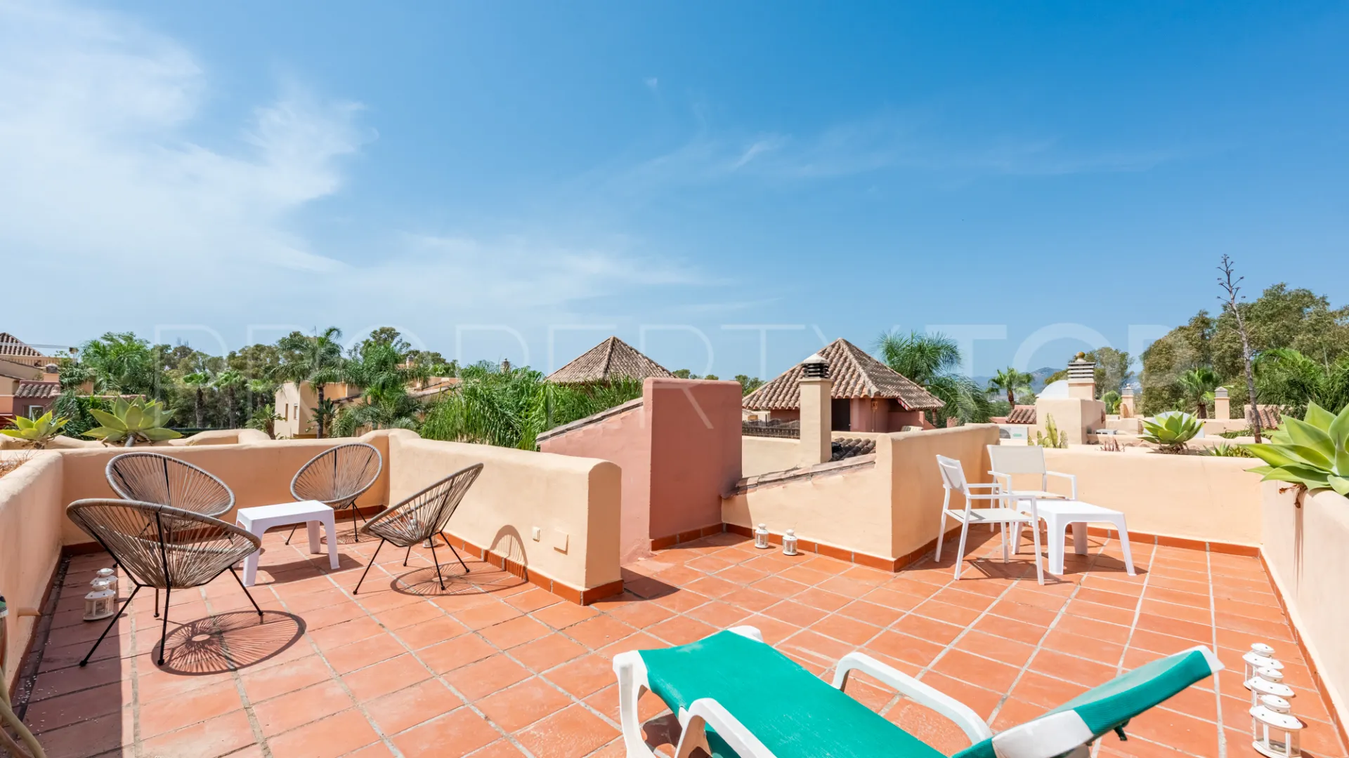 Condes de Iza 4 bedrooms semi detached house for sale