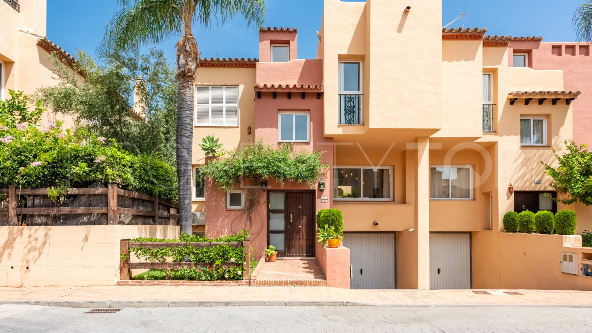 Condes de Iza 4 bedrooms semi detached house for sale
