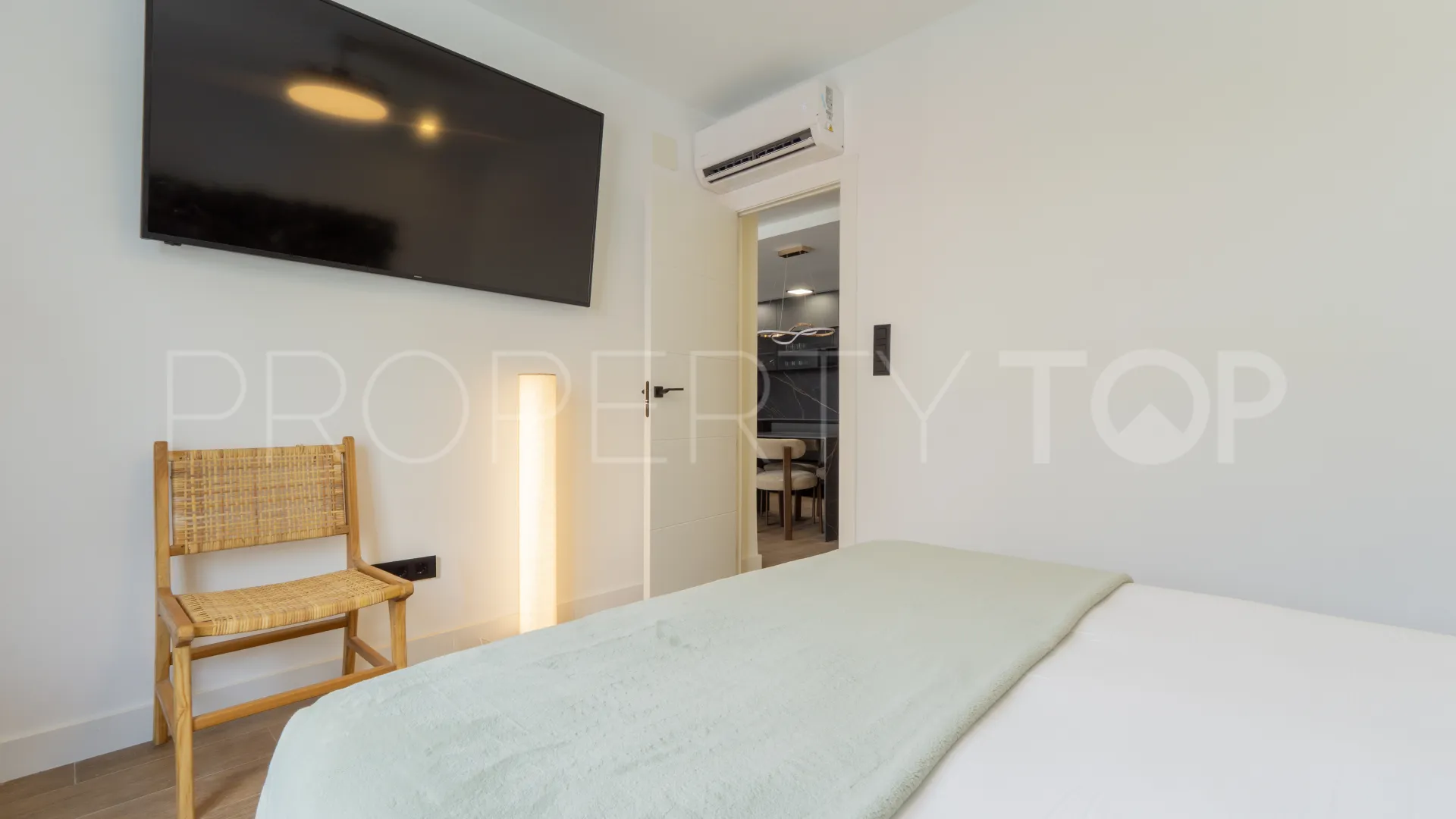For sale house in Torrevieja with 3 bedrooms