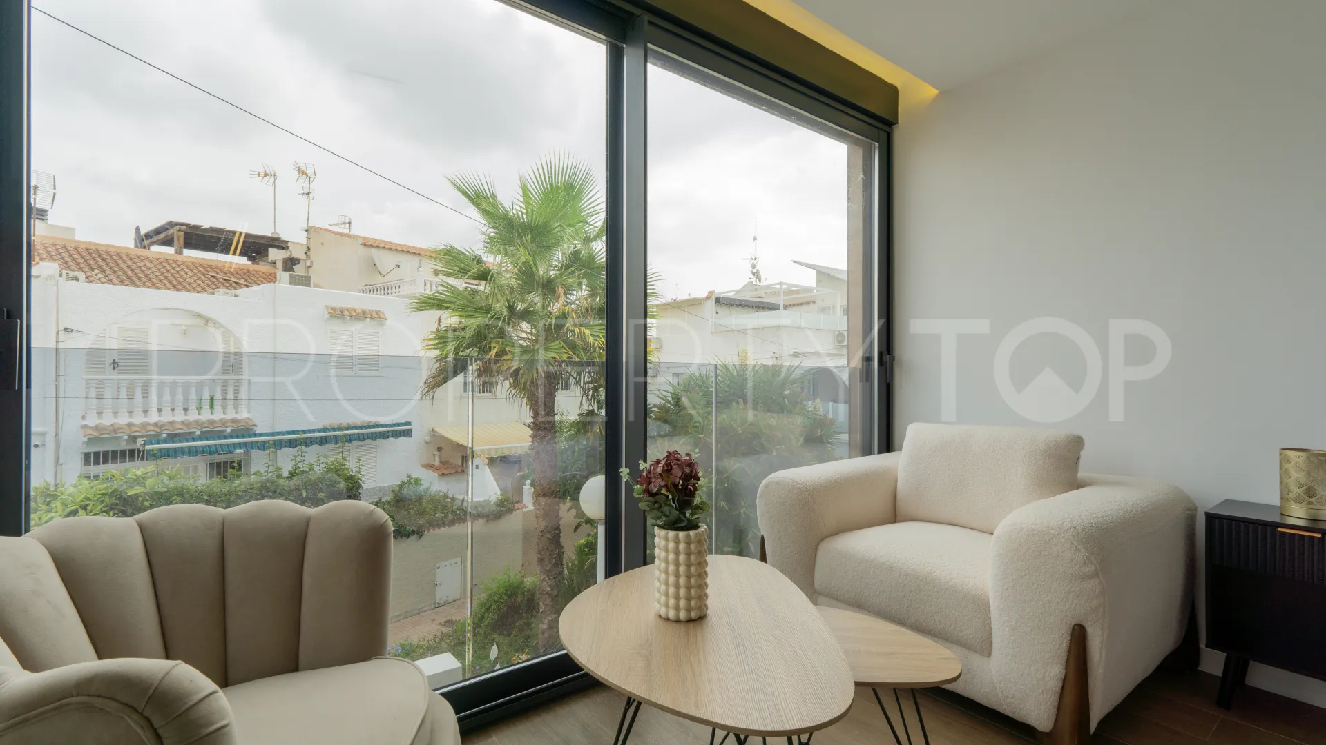 For sale house in Torrevieja with 3 bedrooms