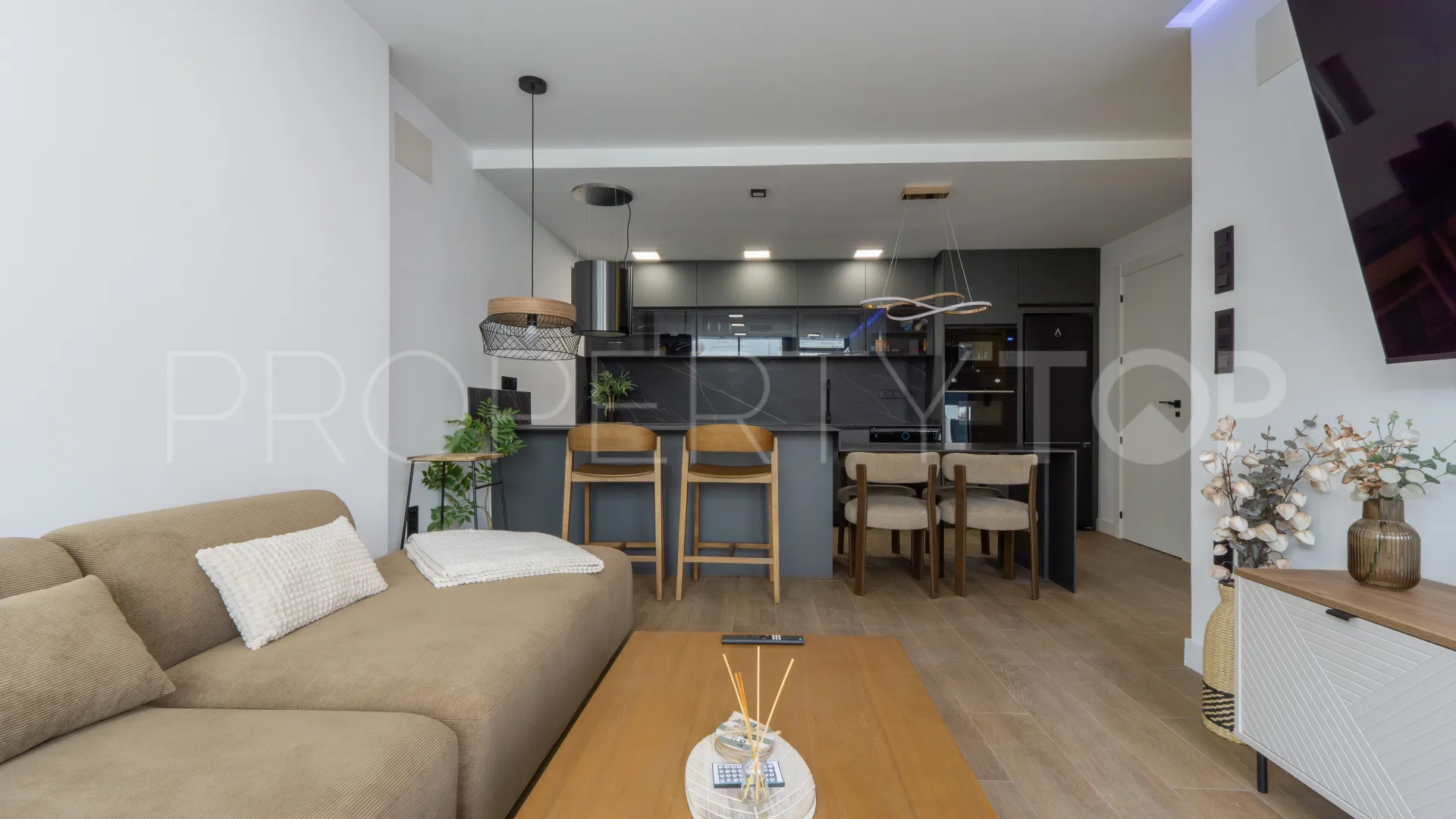 For sale house in Torrevieja with 3 bedrooms