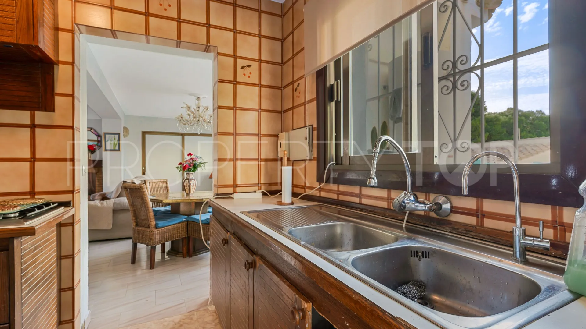 Nueva Andalucia, villa en venta