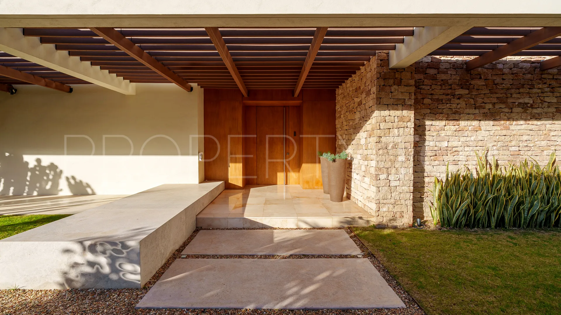 Villa en venta de 7 dormitorios en Nueva Andalucia