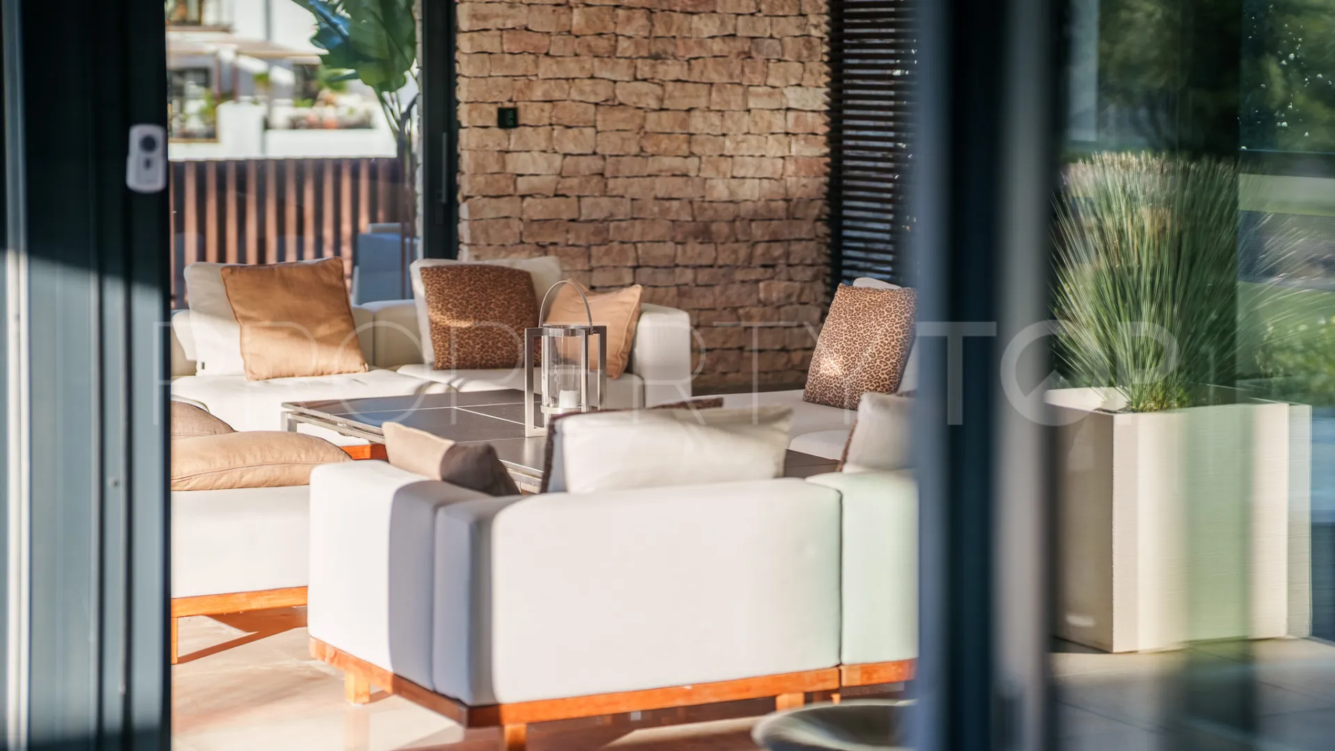 Villa en venta de 7 dormitorios en Nueva Andalucia
