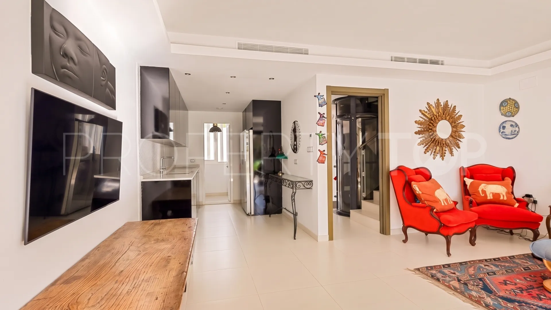 For sale town house with 3 bedrooms in Altos de Puente Romano