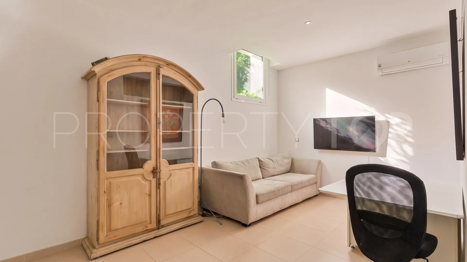For sale town house with 3 bedrooms in Altos de Puente Romano