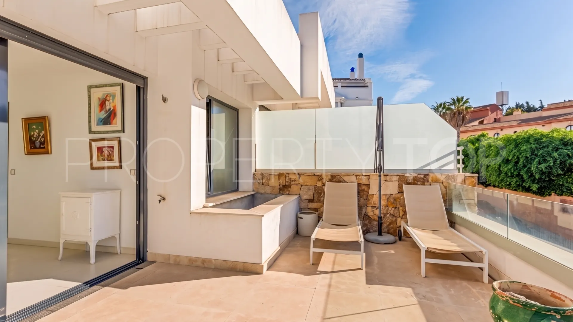 For sale town house with 3 bedrooms in Altos de Puente Romano
