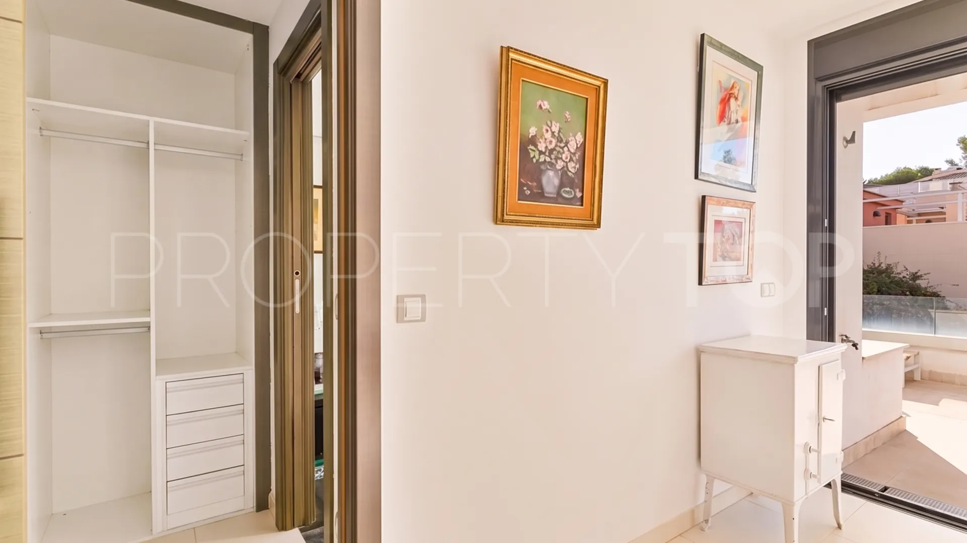 For sale town house with 3 bedrooms in Altos de Puente Romano