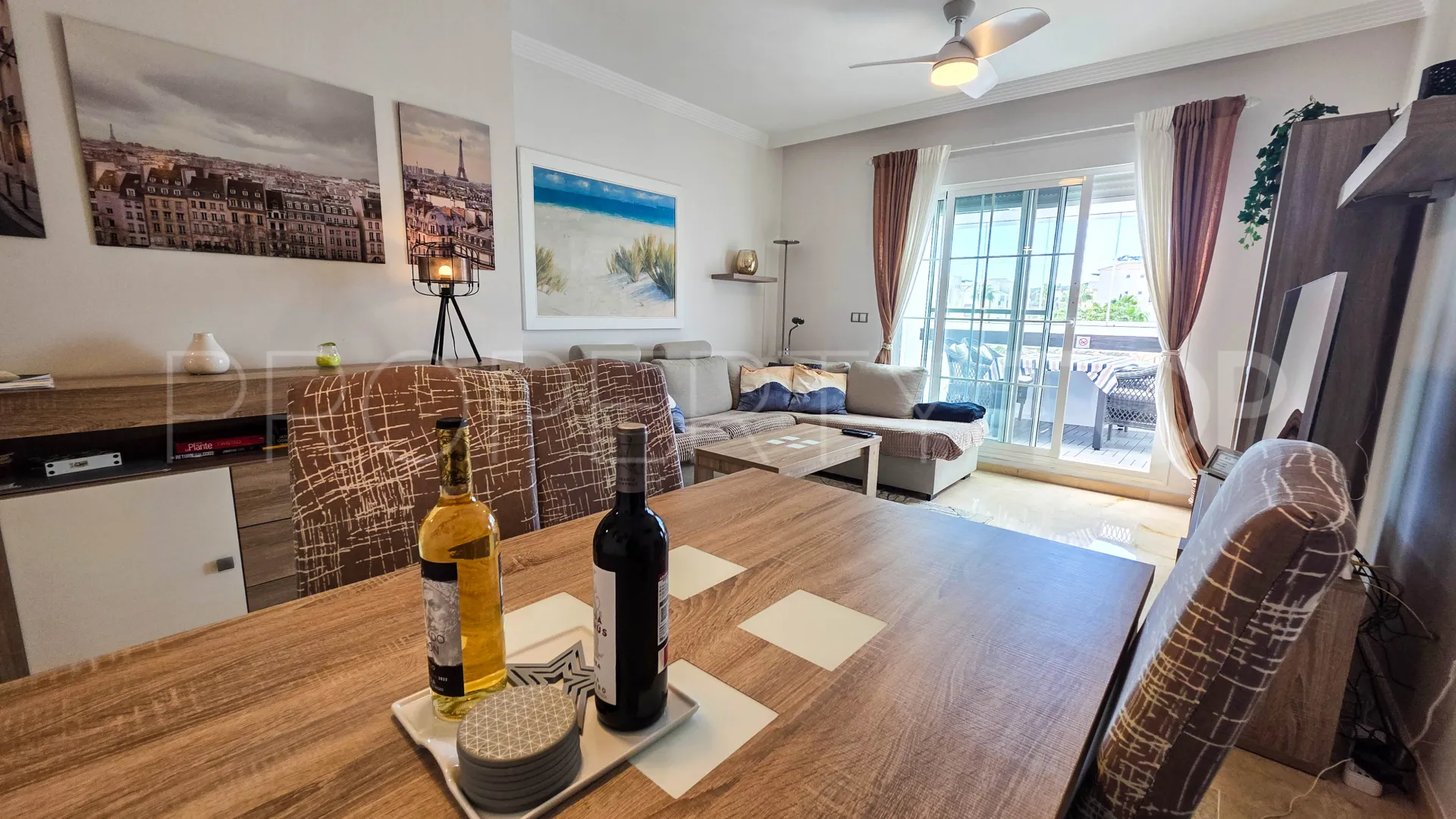 Buy penthouse with 2 bedrooms in Sabinillas