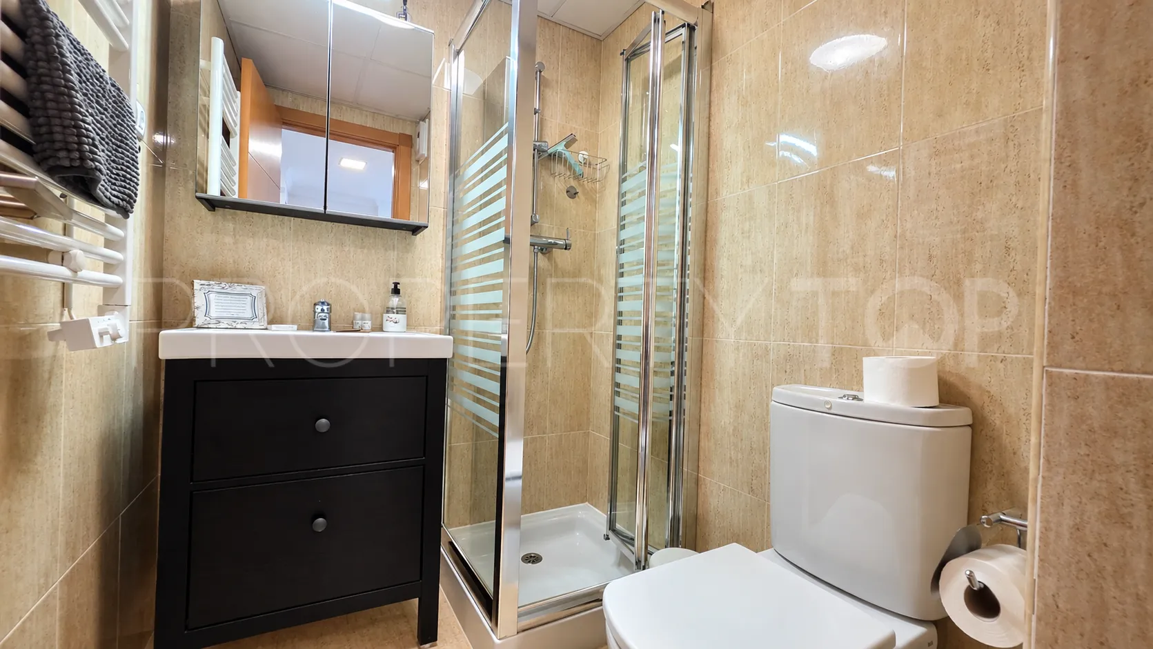 Buy penthouse with 2 bedrooms in Sabinillas