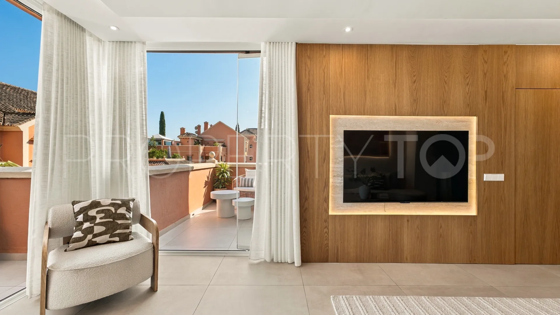 3 bedrooms duplex penthouse for sale in Andalucia Alta