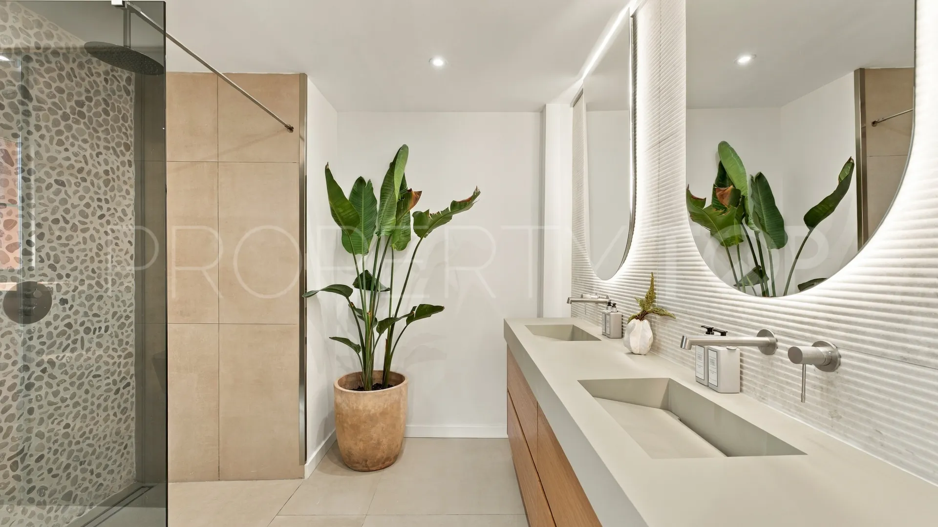 3 bedrooms duplex penthouse for sale in Andalucia Alta