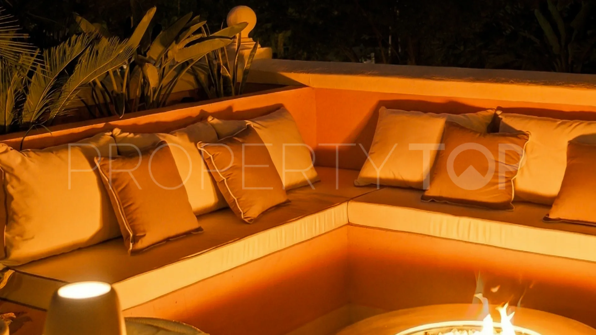 3 bedrooms duplex penthouse for sale in Andalucia Alta