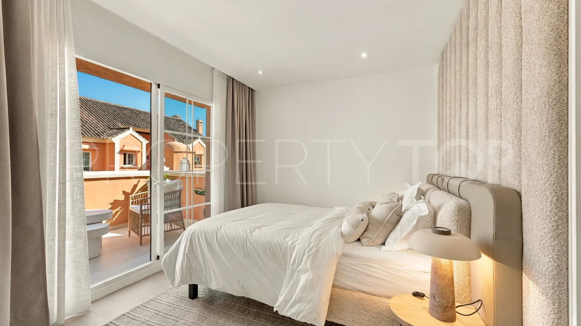 3 bedrooms duplex penthouse for sale in Andalucia Alta