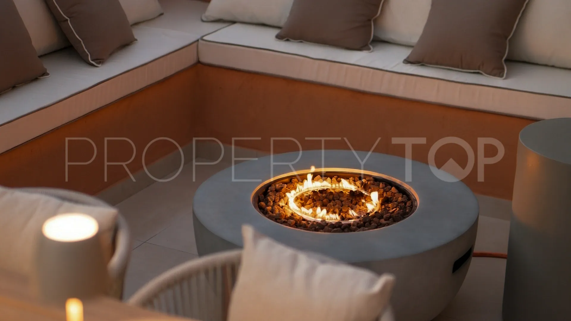 3 bedrooms duplex penthouse for sale in Andalucia Alta
