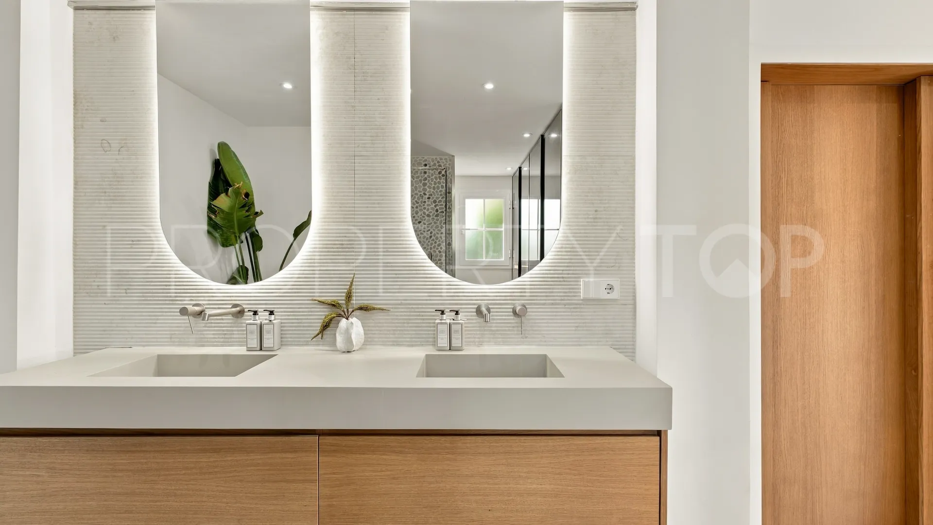 3 bedrooms duplex penthouse for sale in Andalucia Alta