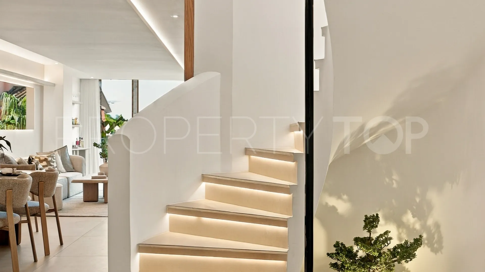 3 bedrooms duplex penthouse for sale in Andalucia Alta
