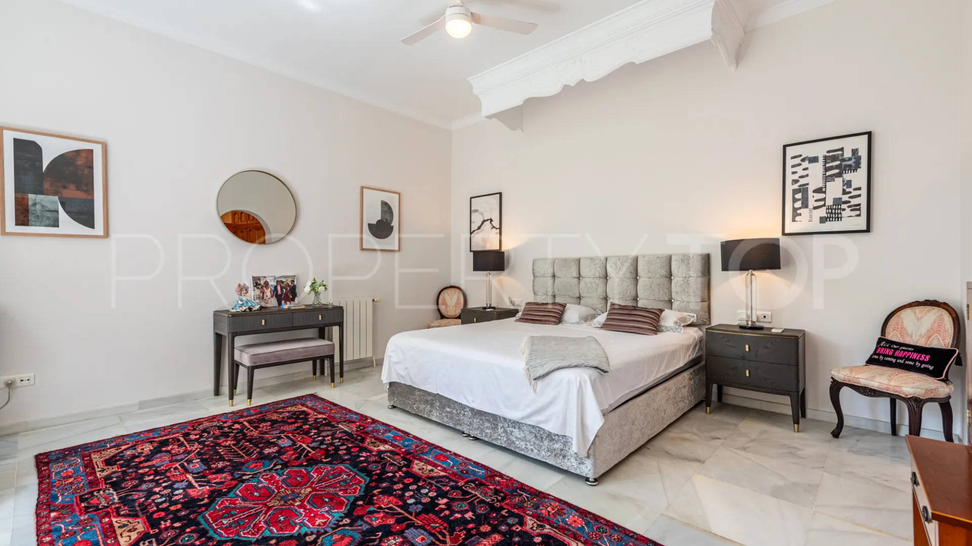 Estepona, casa a la venta con 5 dormitorios
