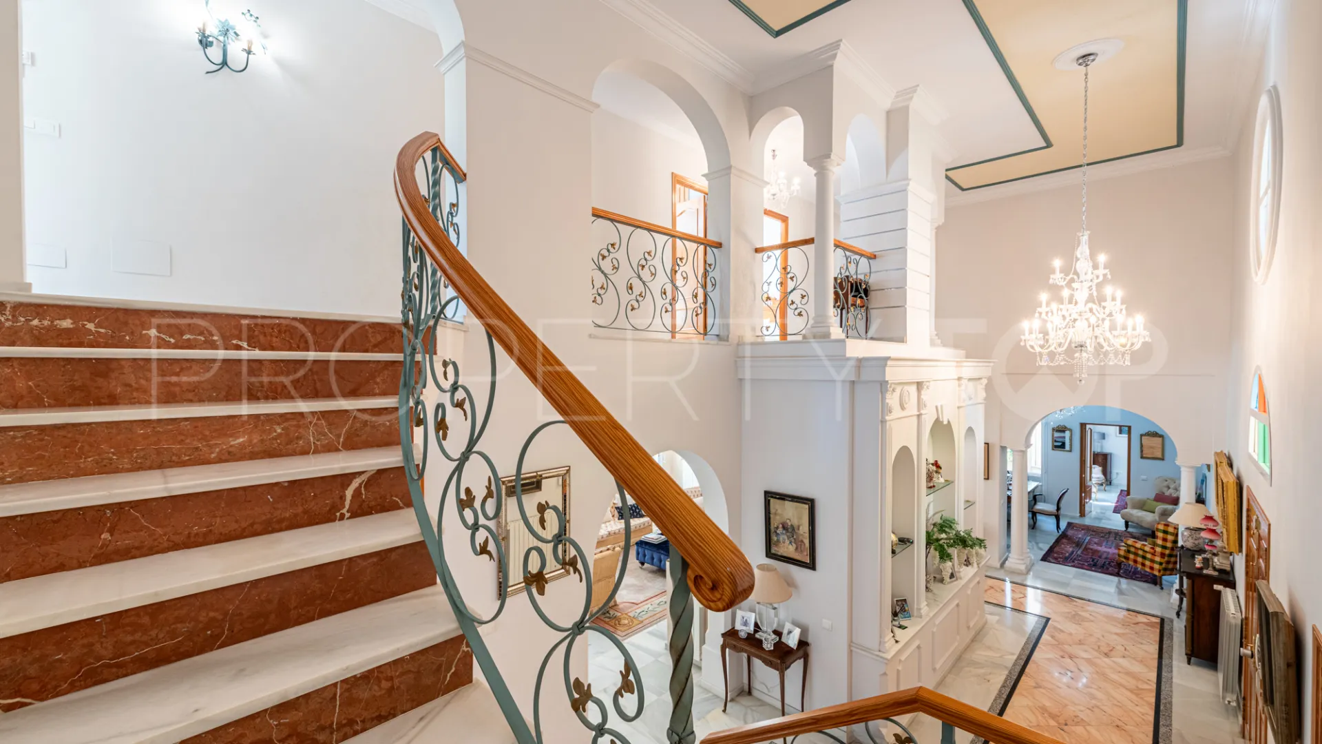 Estepona, casa a la venta con 5 dormitorios