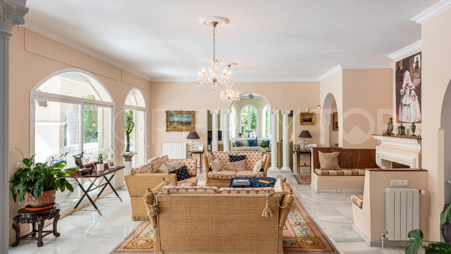 Estepona, casa a la venta con 5 dormitorios