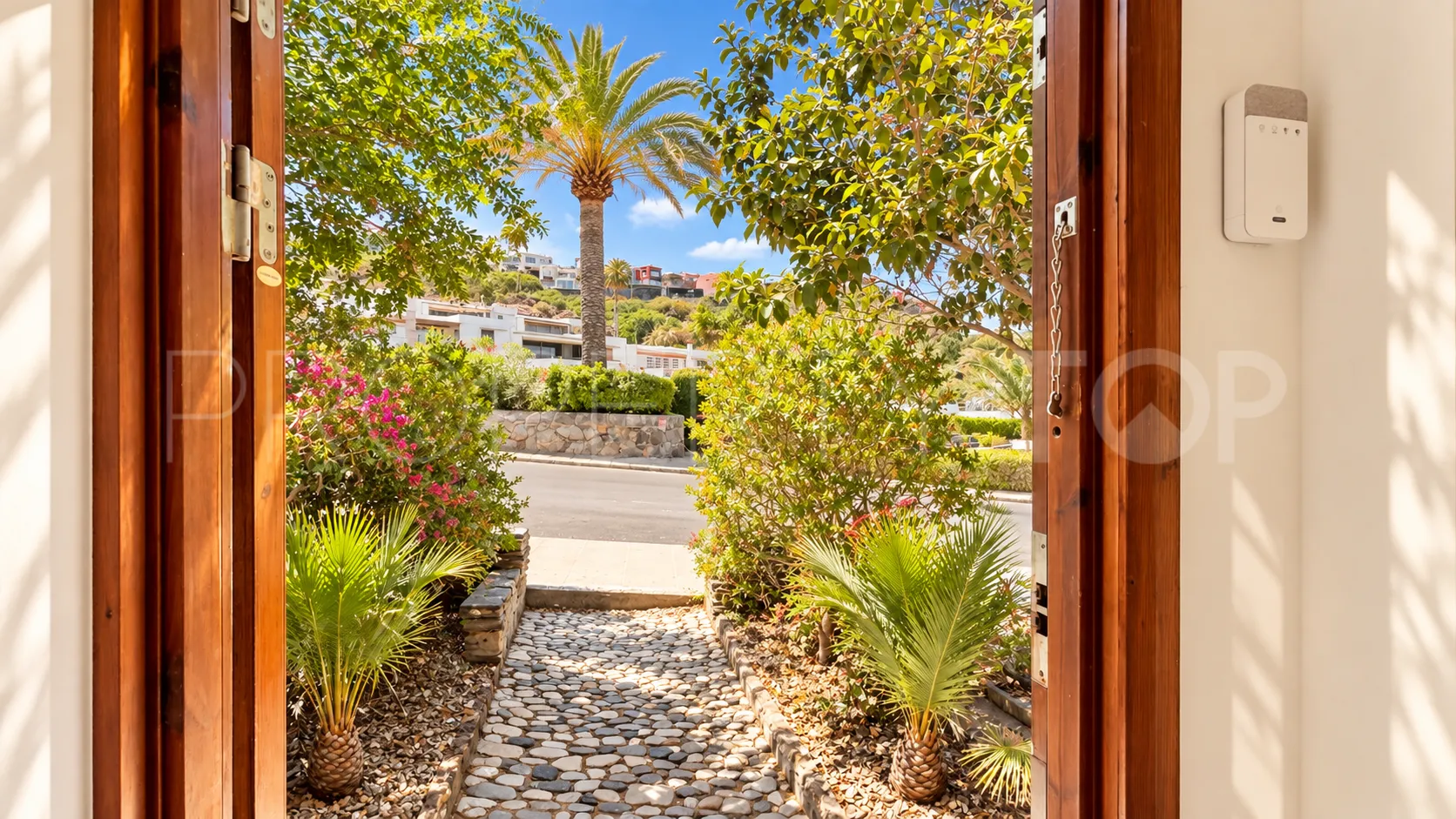House for sale in Rocas Rojas with 2 bedrooms