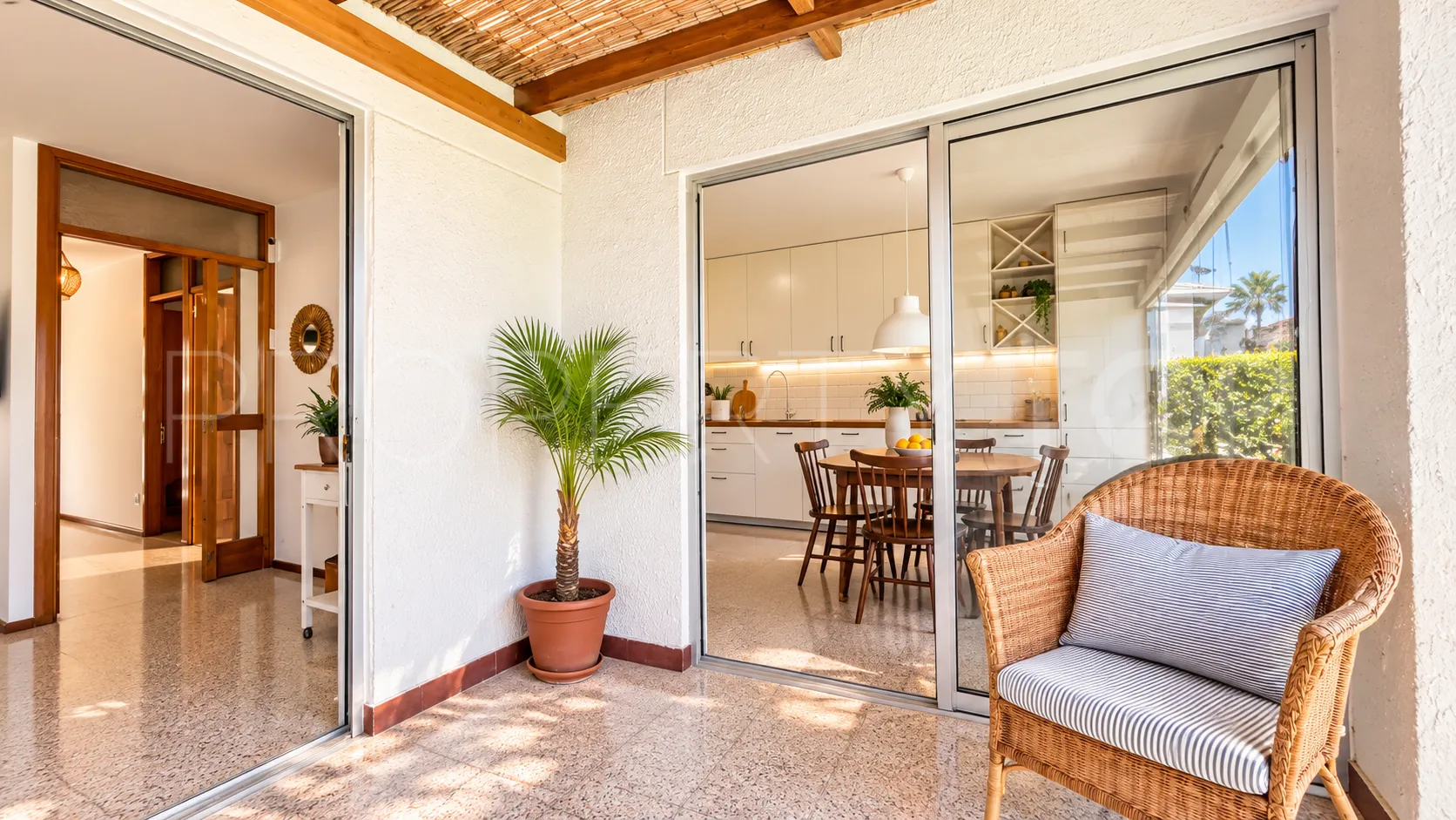 House for sale in Rocas Rojas with 2 bedrooms