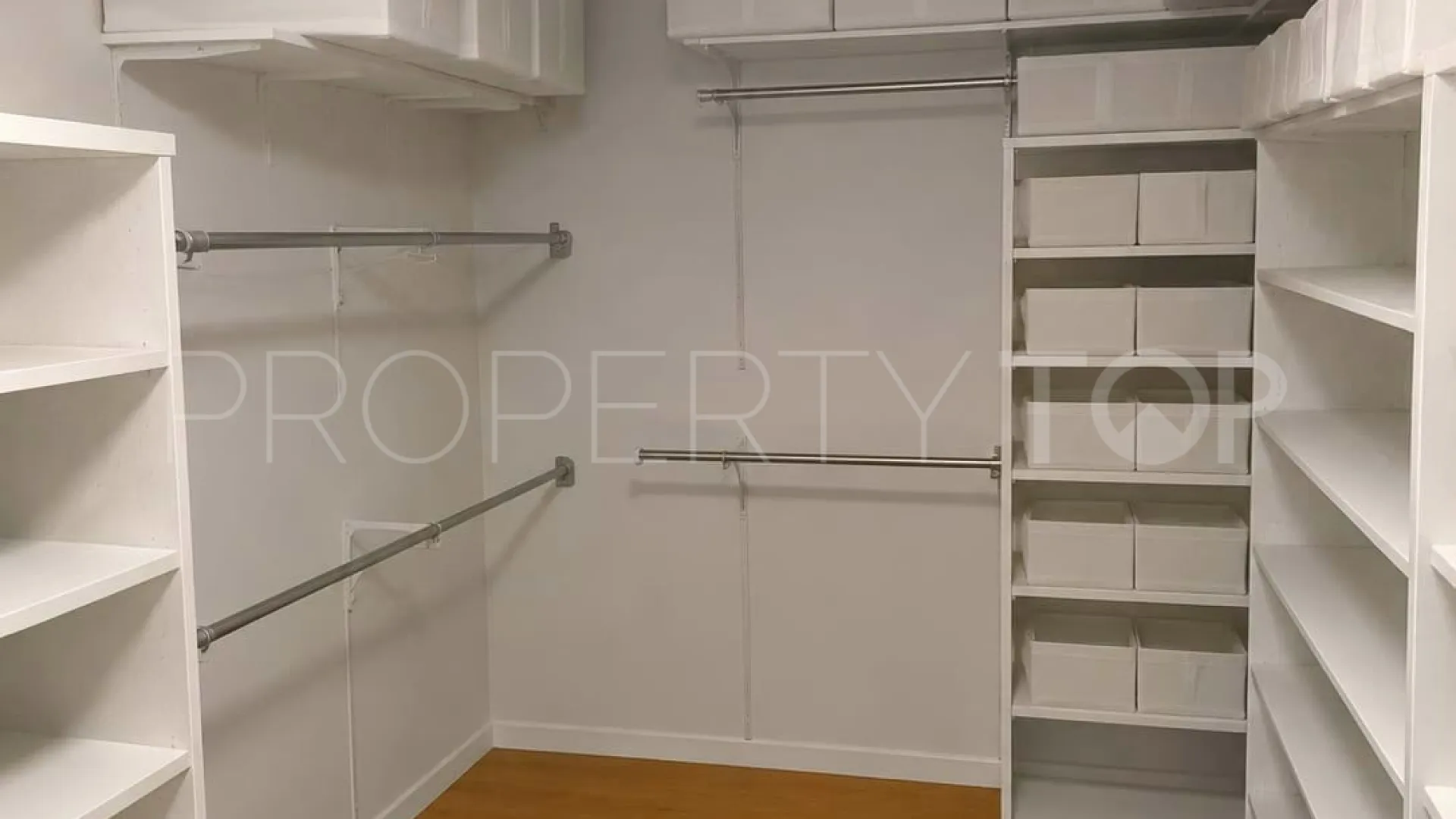 For sale 4 bedrooms town house in Binissalem