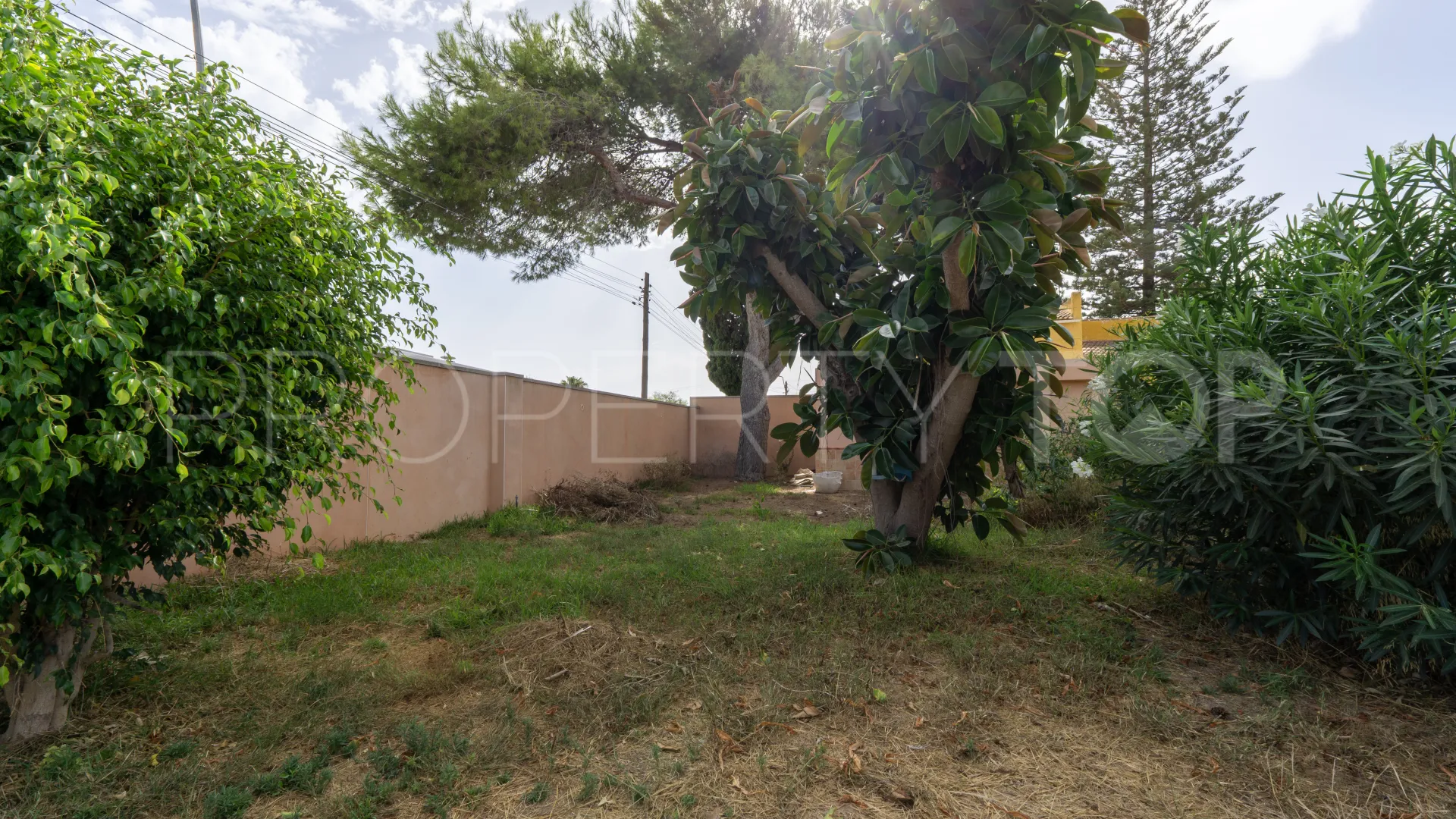 Casa con 6 dormitorios en venta en Los Balcones