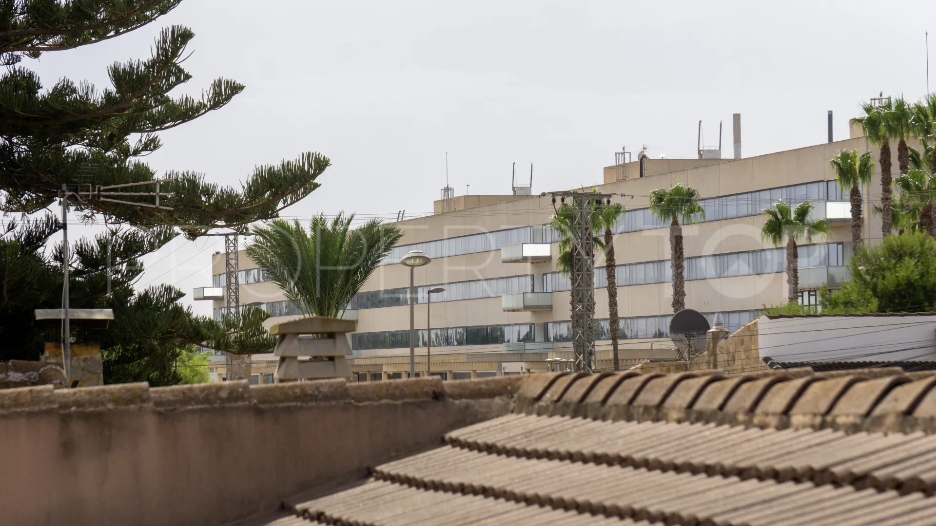 Casa con 6 dormitorios en venta en Los Balcones