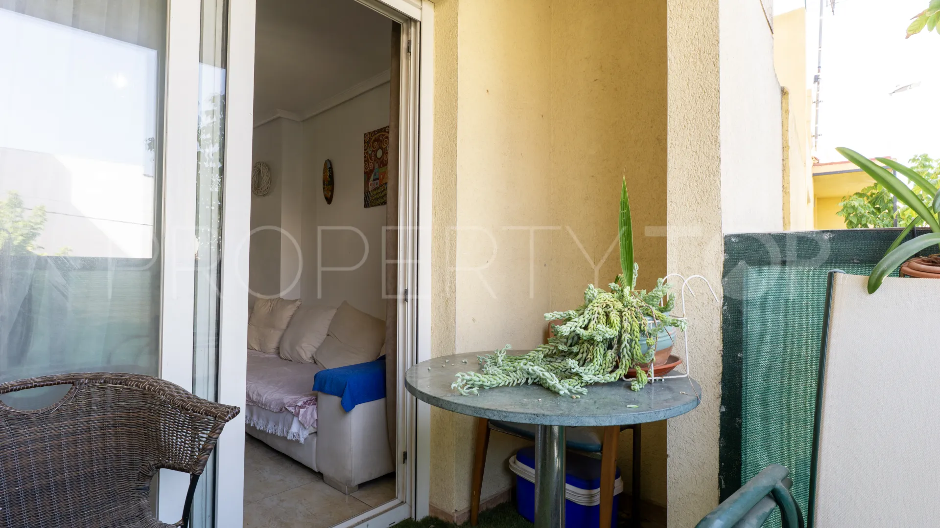 Buy 2 bedrooms apartment in Torrevieja