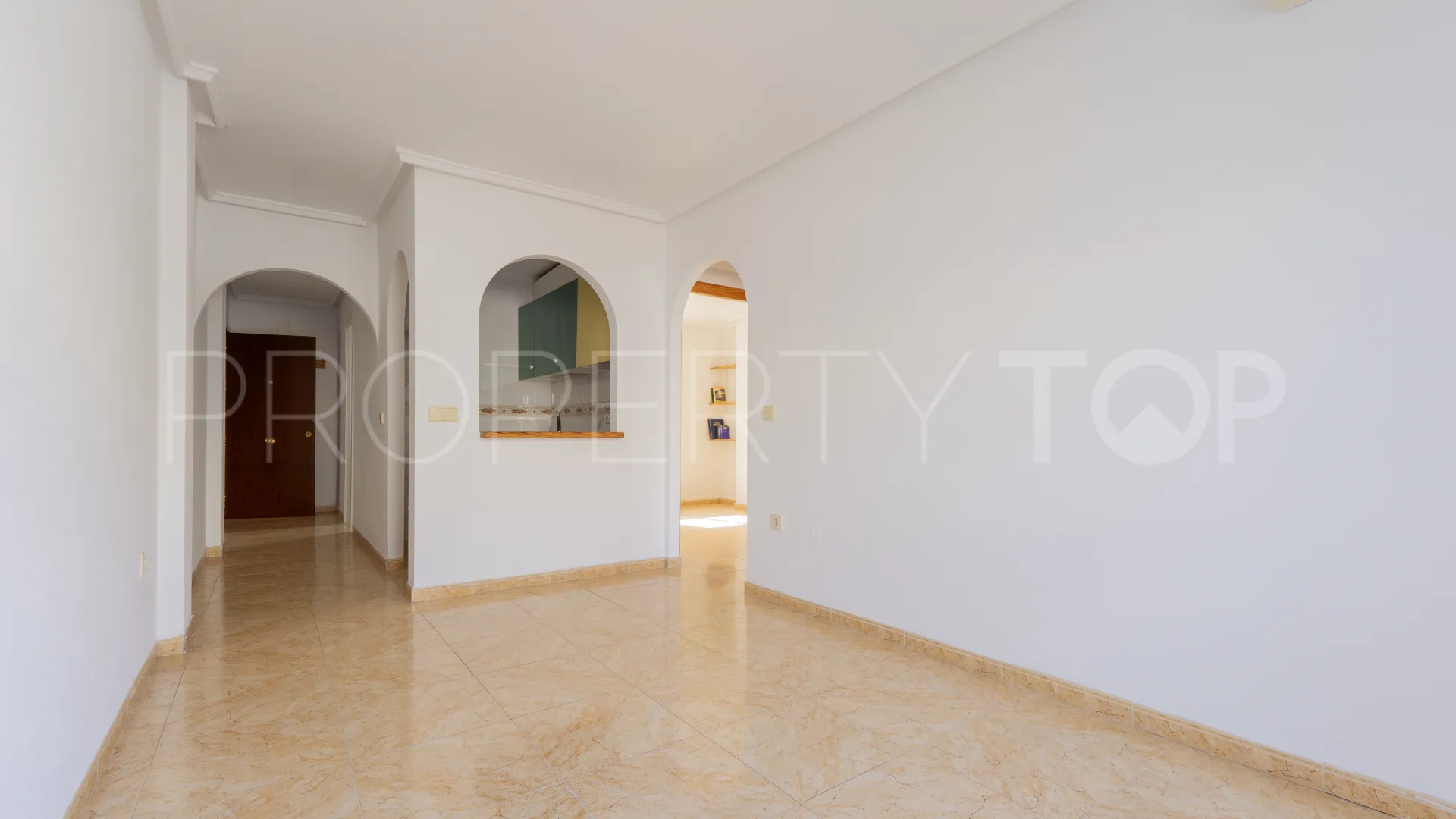Se vende apartamento de 2 dormitorios en Torrevieja