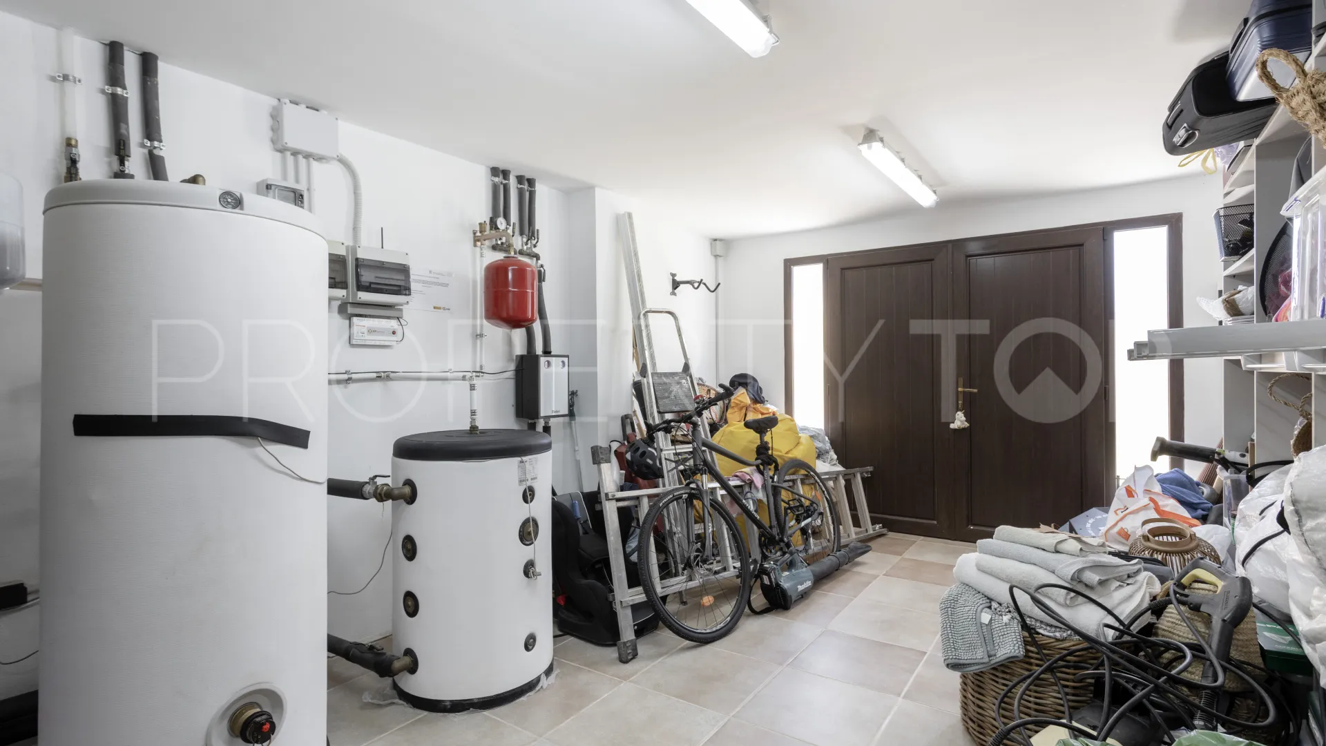 Buy Costa de la calma house with 4 bedrooms