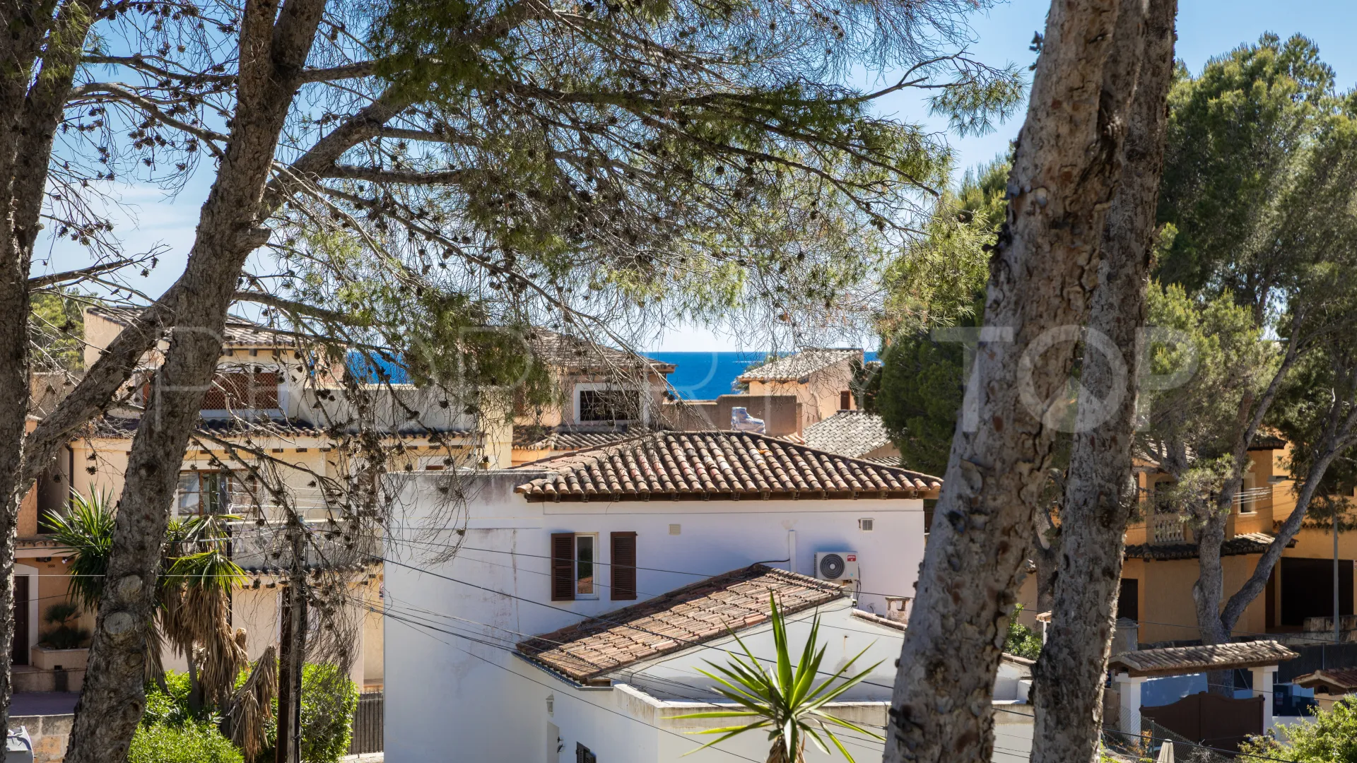 Buy Costa de la calma house with 4 bedrooms