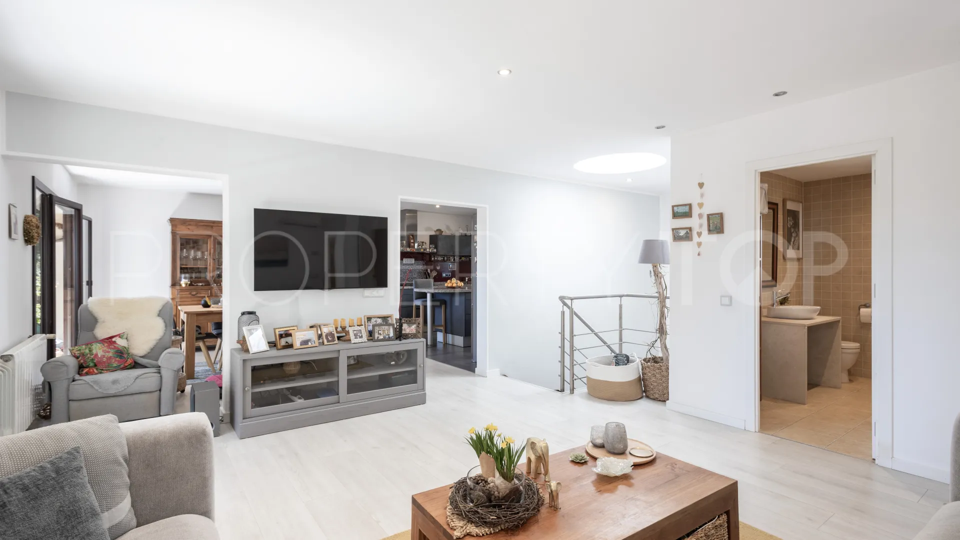 Buy Costa de la calma house with 4 bedrooms