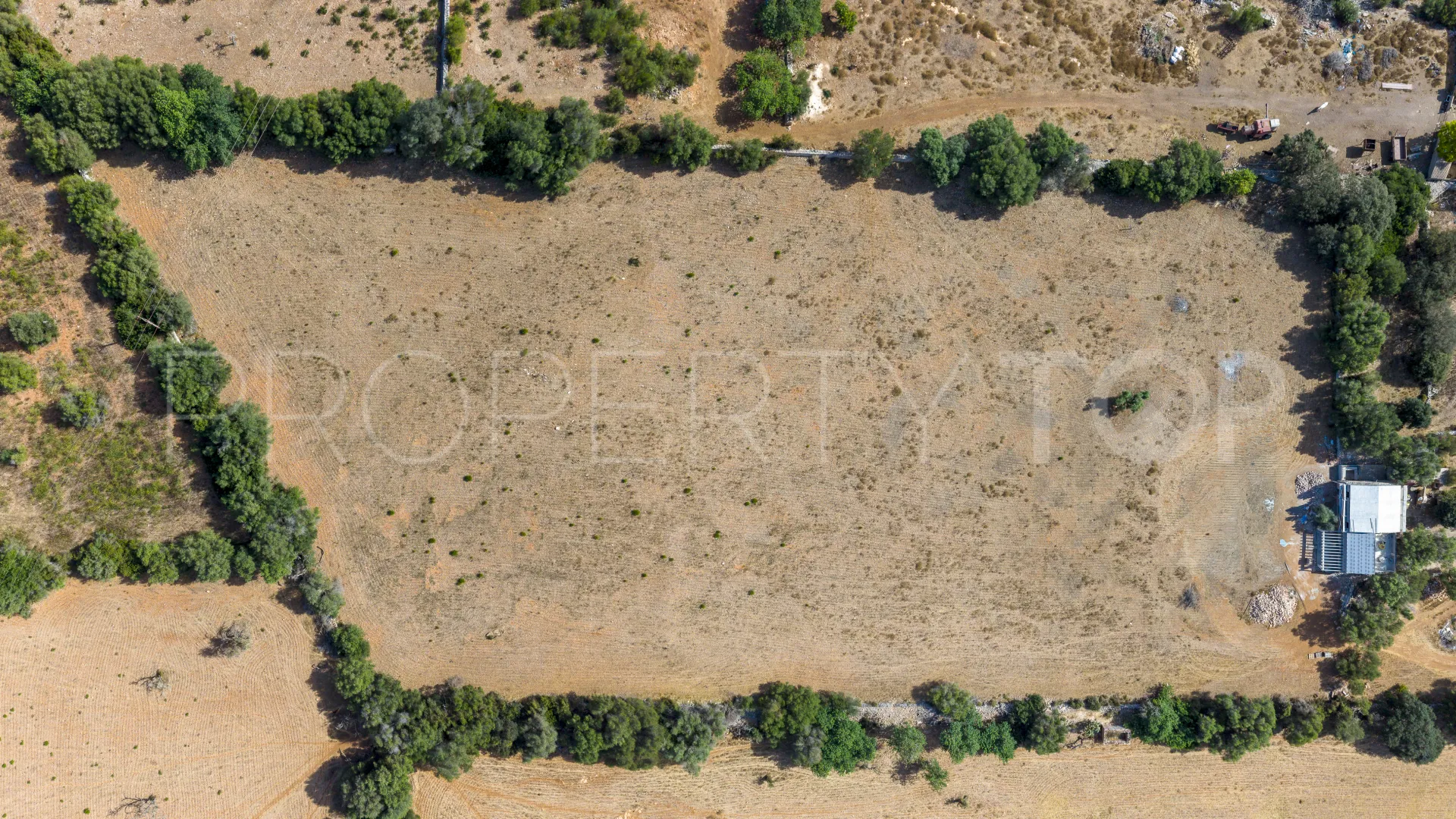 Se vende finca en Manacor con 4 dormitorios
