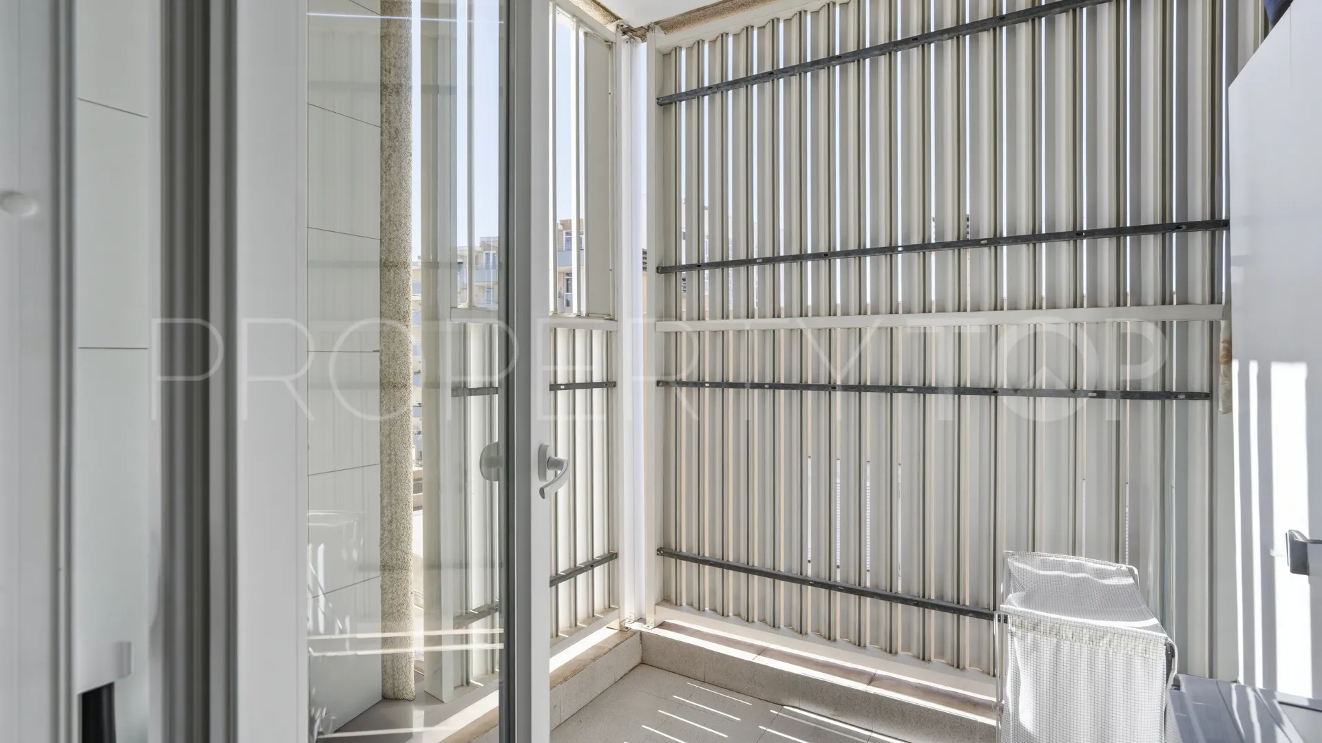 For sale apartment in Paseo Marítimo
