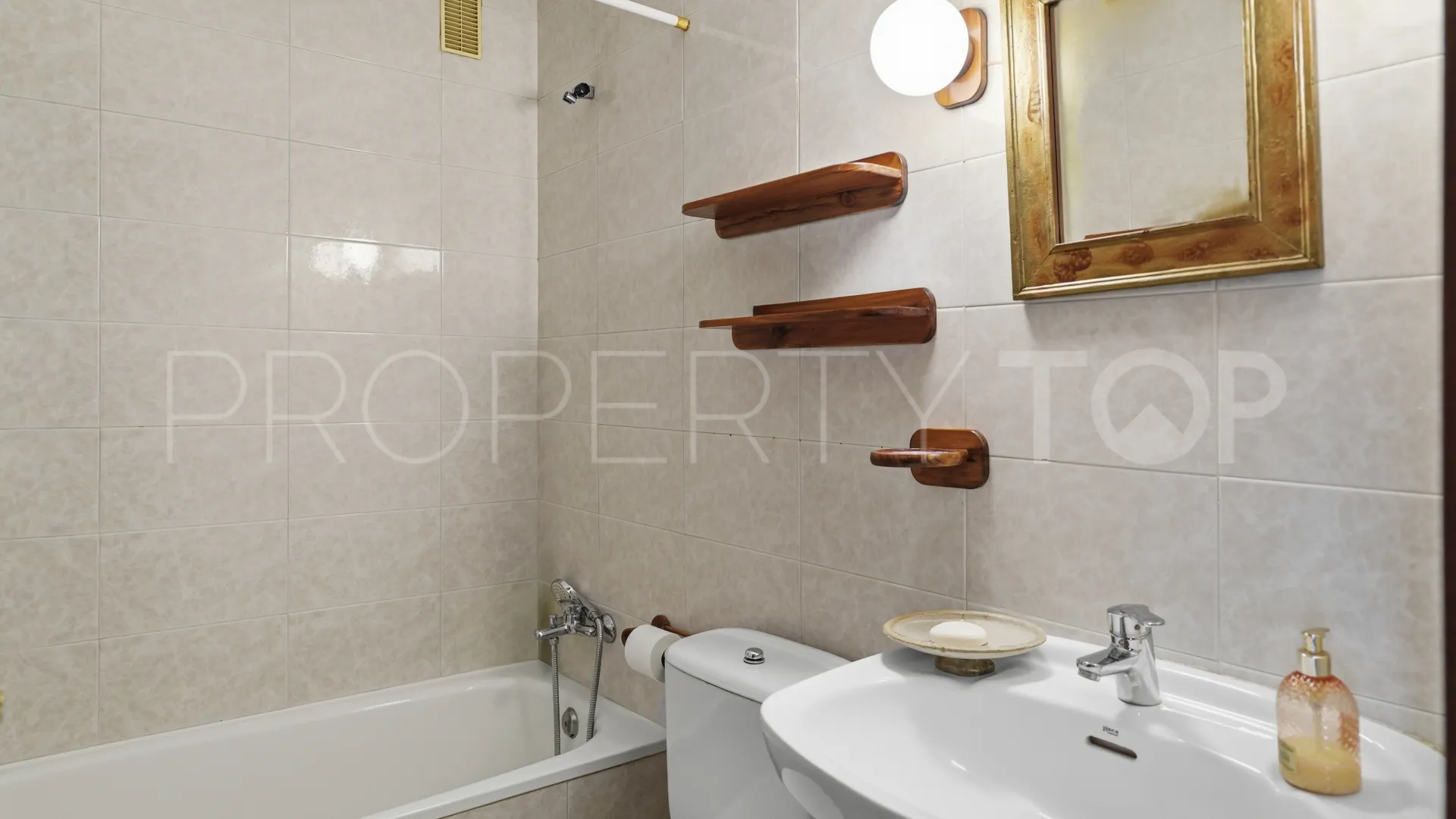 For sale apartment in Paseo Marítimo