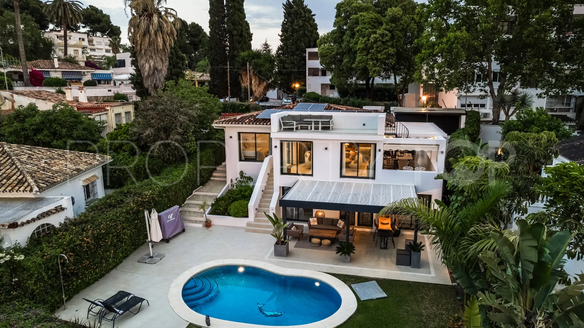 Nueva Andalucia, villa en venta de 4 dormitorios