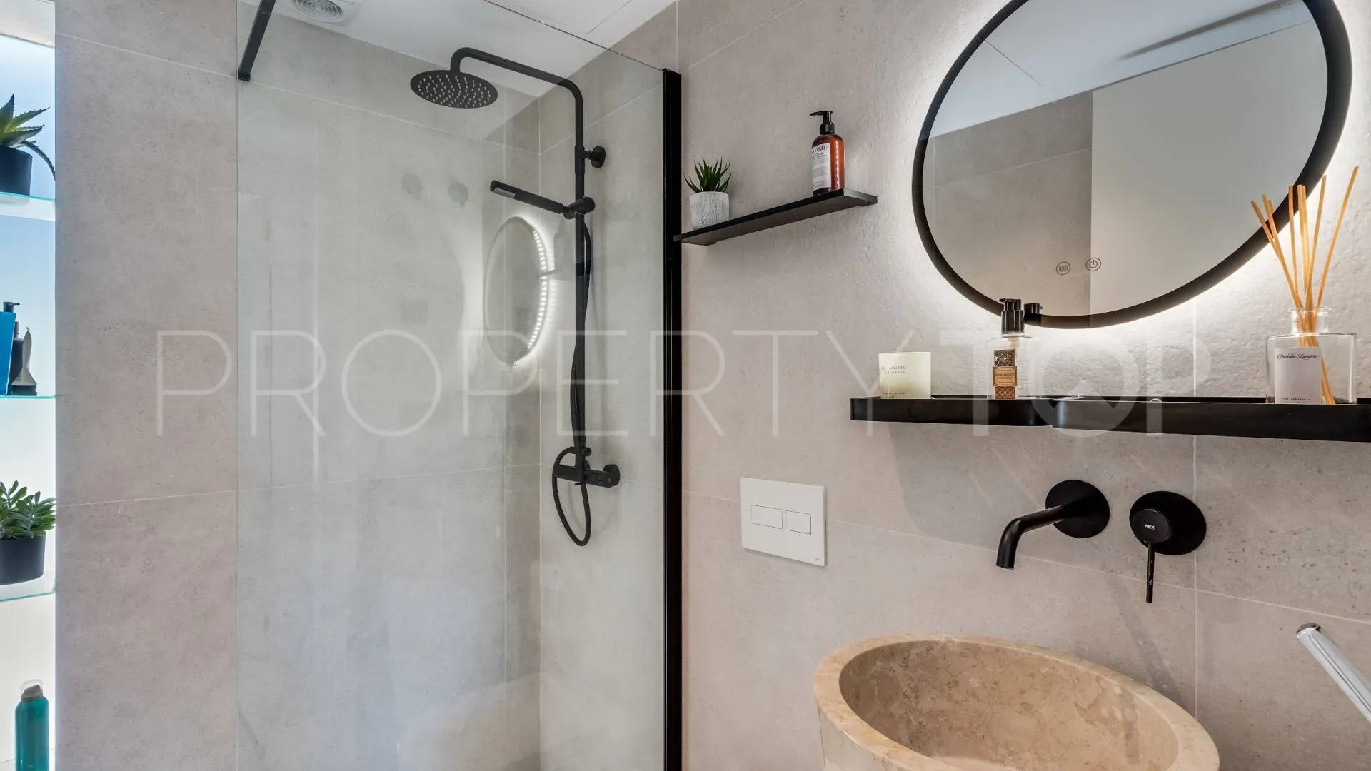 Nueva Andalucia, villa en venta de 4 dormitorios