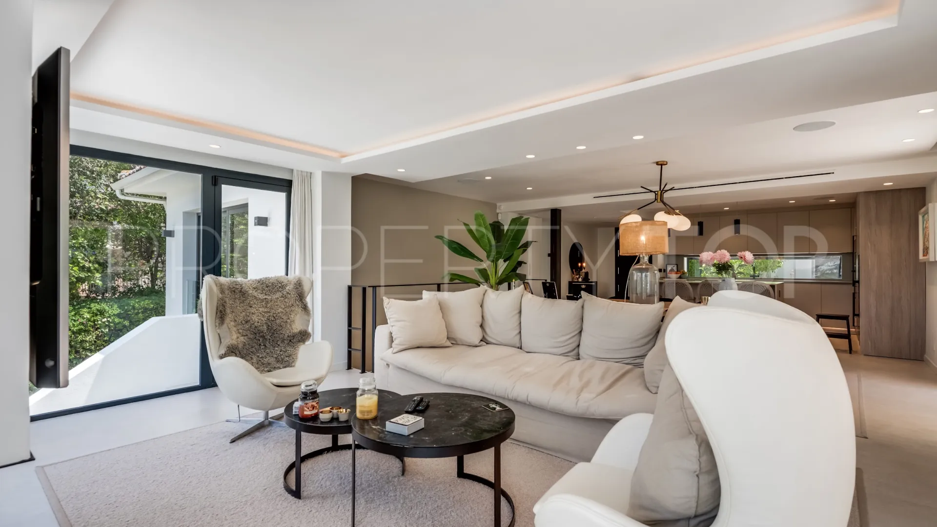 Nueva Andalucia, villa en venta de 4 dormitorios