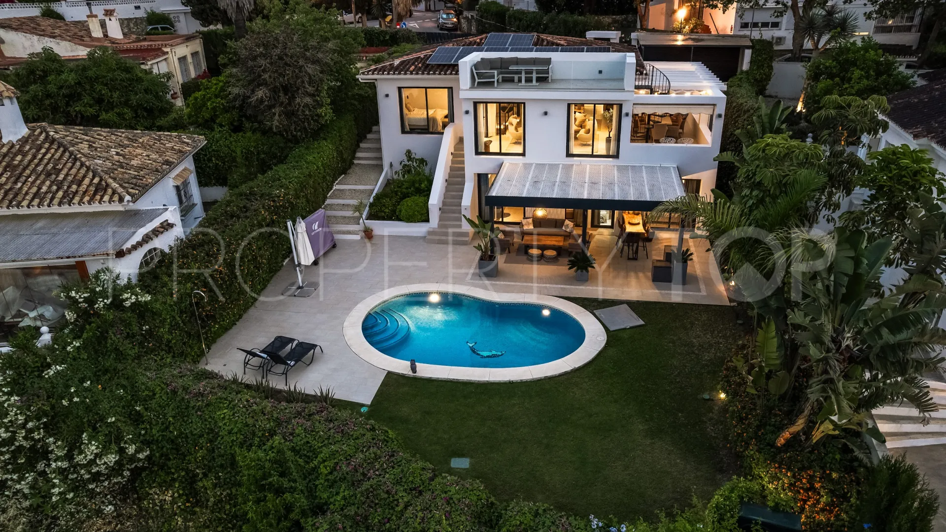 Nueva Andalucia, villa en venta de 4 dormitorios