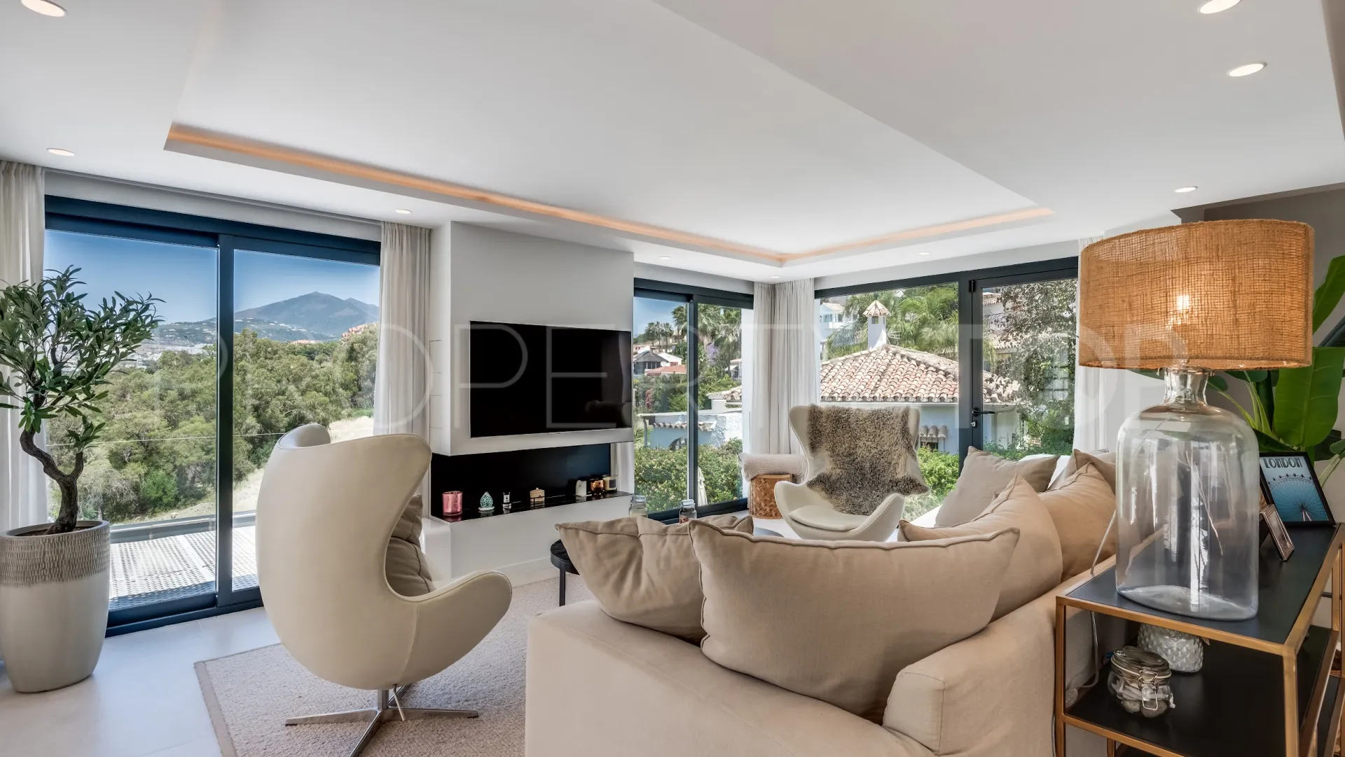 Nueva Andalucia, villa en venta de 4 dormitorios