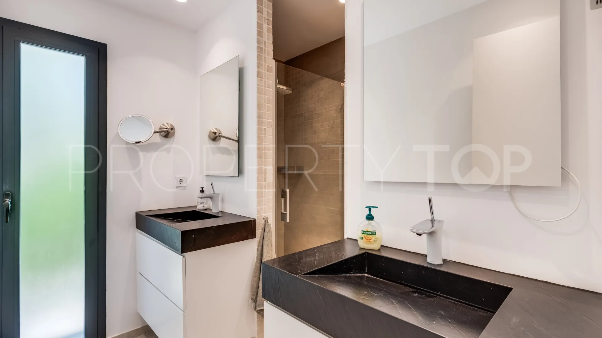 Nueva Andalucia, villa en venta de 4 dormitorios
